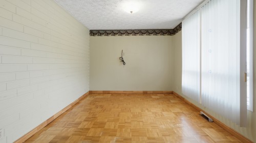 Salon - 1130 133E Rue, Saint-Georges, QC - Indoor Photo Showing Other Room