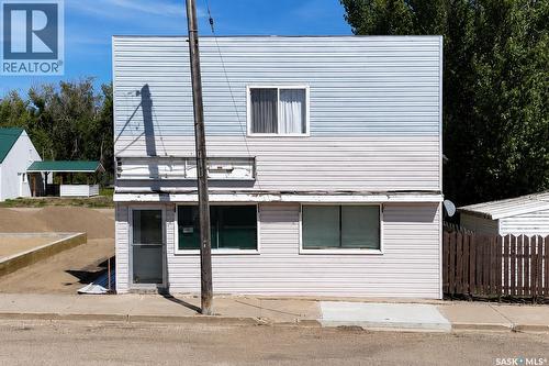 105 Main Street, Dinsmore, SK 