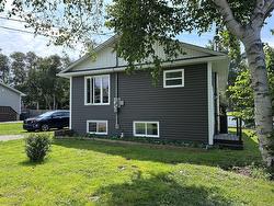 5 Hamilton Street Gander, NL A1V 1V6