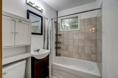 Salle de bains - 23 Ch. De Maple Wood, Harrington, QC - Indoor Photo Showing Bathroom