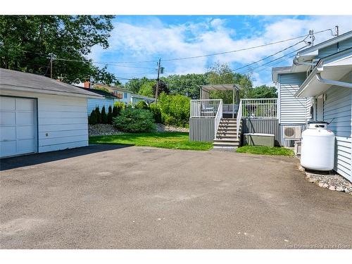 32 Tulip St, Fredericton, NB - Outdoor