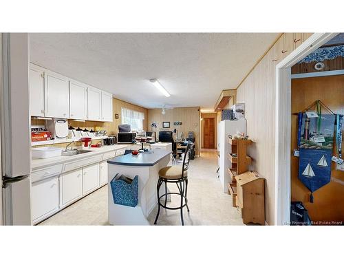 32 Tulip St, Fredericton, NB - Indoor Photo Showing Kitchen
