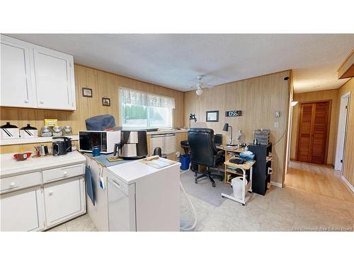 32 Tulip St, Fredericton, NB - Indoor Photo Showing Kitchen