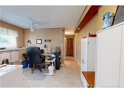32 Tulip St, Fredericton, NB - Indoor