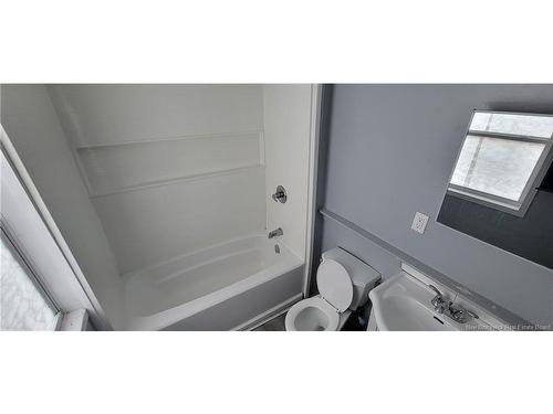 148 Broad St, Saint John, NB - Indoor