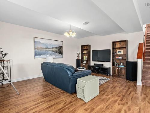 21 Leo Lane, Terence Bay, NS - Indoor Photo Showing Living Room