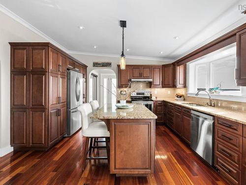 21 Leo Lane, Terence Bay, NS - Indoor Photo Showing Kitchen