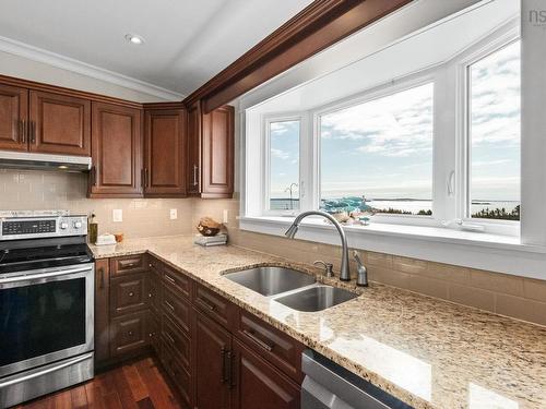 21 Leo Lane, Terence Bay, NS - Indoor Photo Showing Kitchen With Double Sink