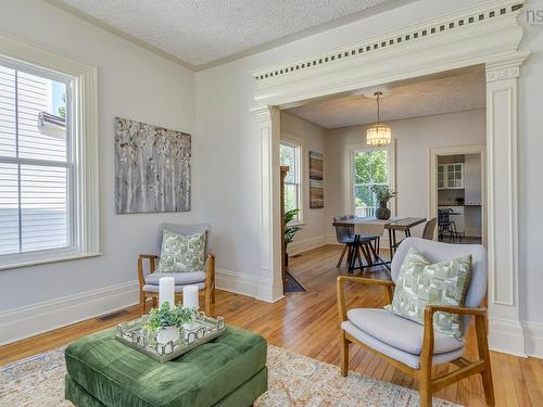 26 Thistle Street, Dartmouth, NS - Indoor Photo Showing Living Room