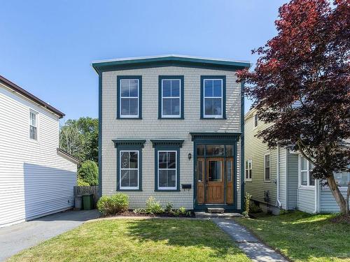 26 Thistle Street, Dartmouth, NS - Outdoor With Facade
