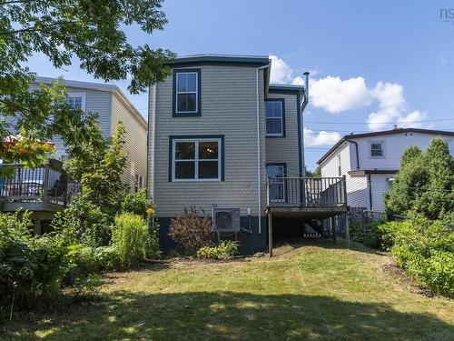 26 Thistle Street, Dartmouth, NS - Outdoor