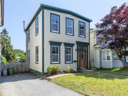 26 Thistle Street, Dartmouth, NS - Outdoor