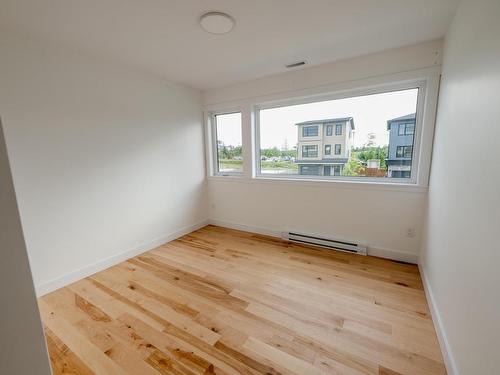 143 Brunello Boulevard, Timberlea, NS - Indoor Photo Showing Other Room