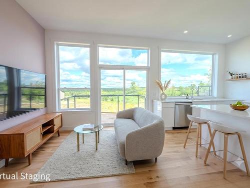 143 Brunello Boulevard, Timberlea, NS - Indoor Photo Showing Living Room