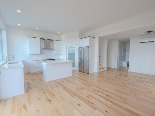 143 Brunello Boulevard, Timberlea, NS - Indoor Photo Showing Kitchen With Double Sink