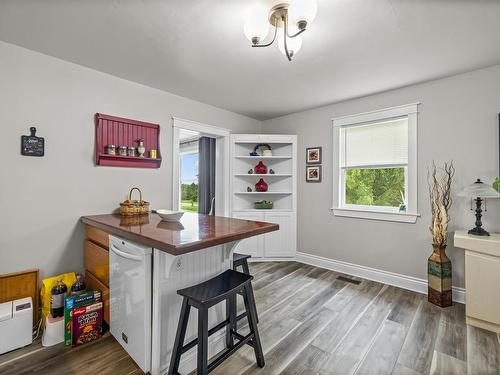 1049 Spring Valley Rd, Spring Valley, PE - Indoor