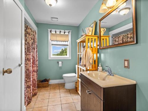1049 Spring Valley Rd, Spring Valley, PE - Indoor Photo Showing Bathroom