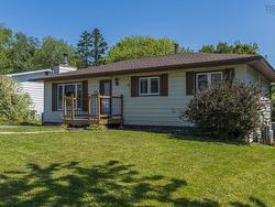 89 Taranaki Drive  Dartmouth, NS B2W 4X3