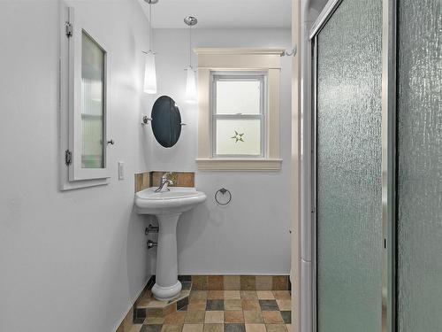 1777 Cambridge Street, Halifax, NS - Indoor Photo Showing Bathroom