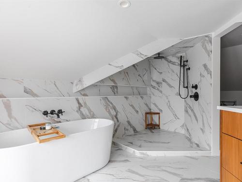 1777 Cambridge Street, Halifax, NS - Indoor Photo Showing Bathroom
