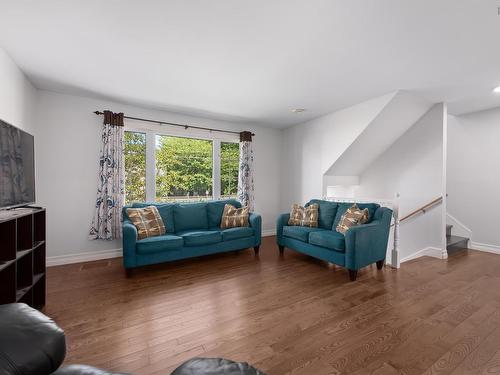29 Colonna Place, Dartmouth, NS - Indoor Photo Showing Living Room