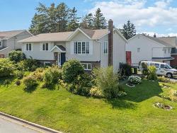 131 Pinewood Crescent  Cole Harbour, NS B2V 2P9