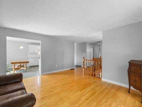 46 Westcomb Crescent, Charlottetown, PE - Indoor Photo Showing Living Room