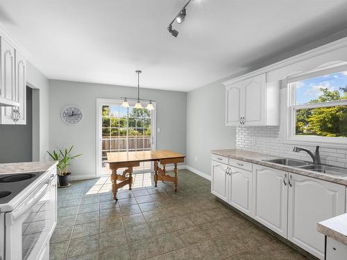 46 Westcomb Crescent, Charlottetown, PE - Indoor Photo Showing Kitchen With Double Sink