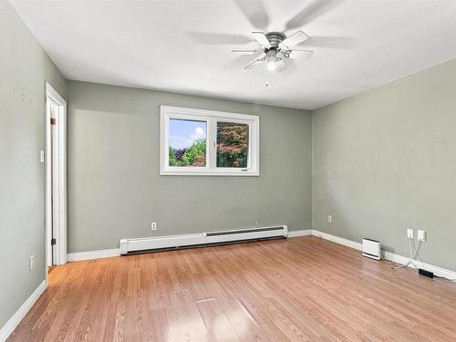 2 Applewood Lane, Dartmouth, NS - Indoor Photo Showing Other Room