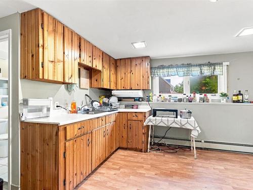 2 Applewood Lane, Dartmouth, NS - Indoor Photo Showing Kitchen
