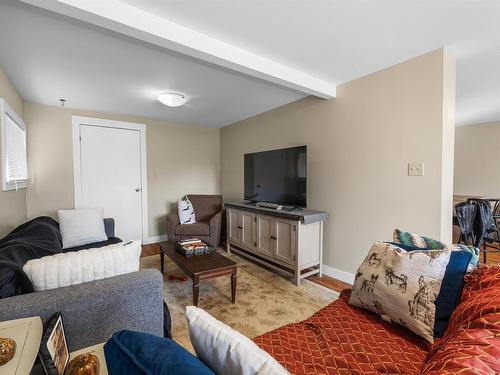 29 Ole King Square, Charlottetown, PE - Indoor Photo Showing Living Room