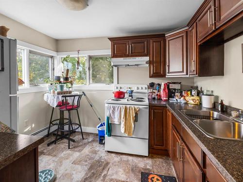 29 Ole King Square, Charlottetown, PE - Indoor Photo Showing Kitchen With Double Sink
