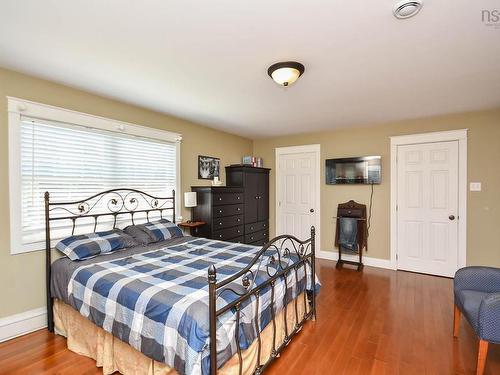98 Parkside Drive, Valley, NS - Indoor Photo Showing Bedroom