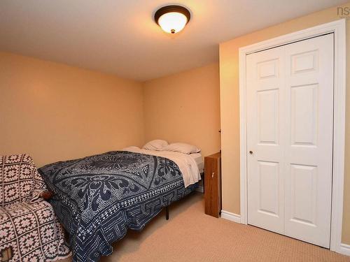 98 Parkside Drive, Valley, NS - Indoor Photo Showing Bedroom