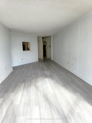 1103-5 Concorde Place, Toronto, ON - Indoor Photo Showing Other Room