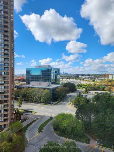 1103-5 Concorde Place, Toronto, ON - Outdoor With View