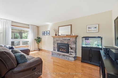 9 Doepath Way, Caledon, ON - Indoor Photo Showing Living Room With Fireplace