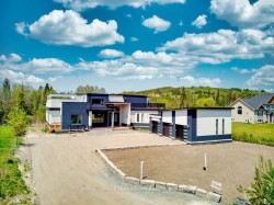 9 Rustlewood Avenue  Kawartha Lakes, ON L0A 1A0
