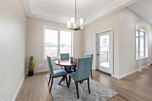 111 Oshanski Pl, West St Paul, MB - Indoor Photo Showing Dining Room