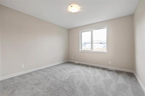 111 Oshanski Pl, West St Paul, MB - Indoor Photo Showing Other Room