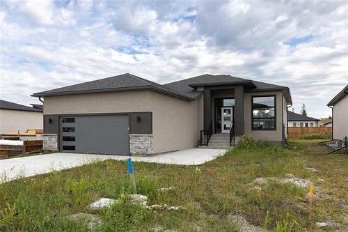 111 Oshanski Pl, West St Paul, MB - Outdoor
