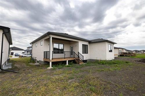 111 Oshanski Pl, West St Paul, MB - Outdoor With Deck Patio Veranda With Exterior