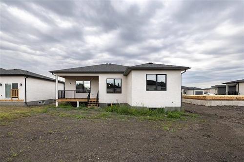 111 Oshanski Pl, West St Paul, MB - Outdoor With Deck Patio Veranda