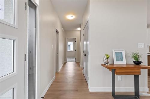 111 Oshanski Pl, West St Paul, MB - Indoor Photo Showing Other Room