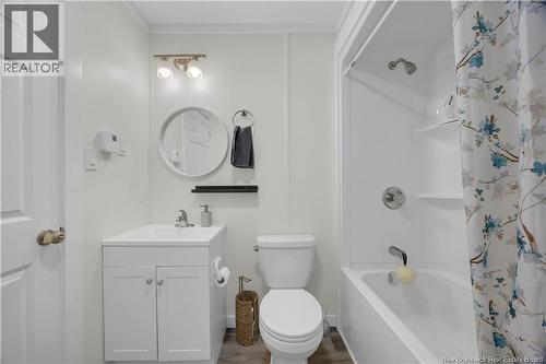 1 Kingfisher Road, Saint John, NB - Indoor Photo Showing Bathroom