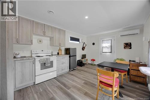 1 Kingfisher Road, Saint John, NB - Indoor Photo Showing Kitchen