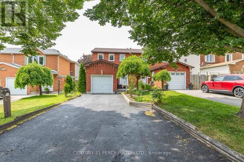 557 COBBLEHILL DRIVE  Oshawa, ON L1K 1Y6