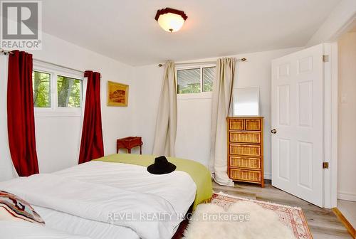 39 Domar Road, Tiny, ON - Indoor Photo Showing Bedroom