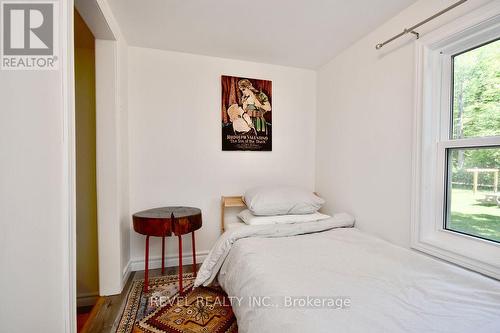 39 Domar Road, Tiny, ON - Indoor Photo Showing Bedroom