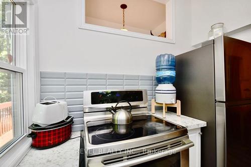 39 Domar Road, Tiny, ON - Indoor Photo Showing Kitchen